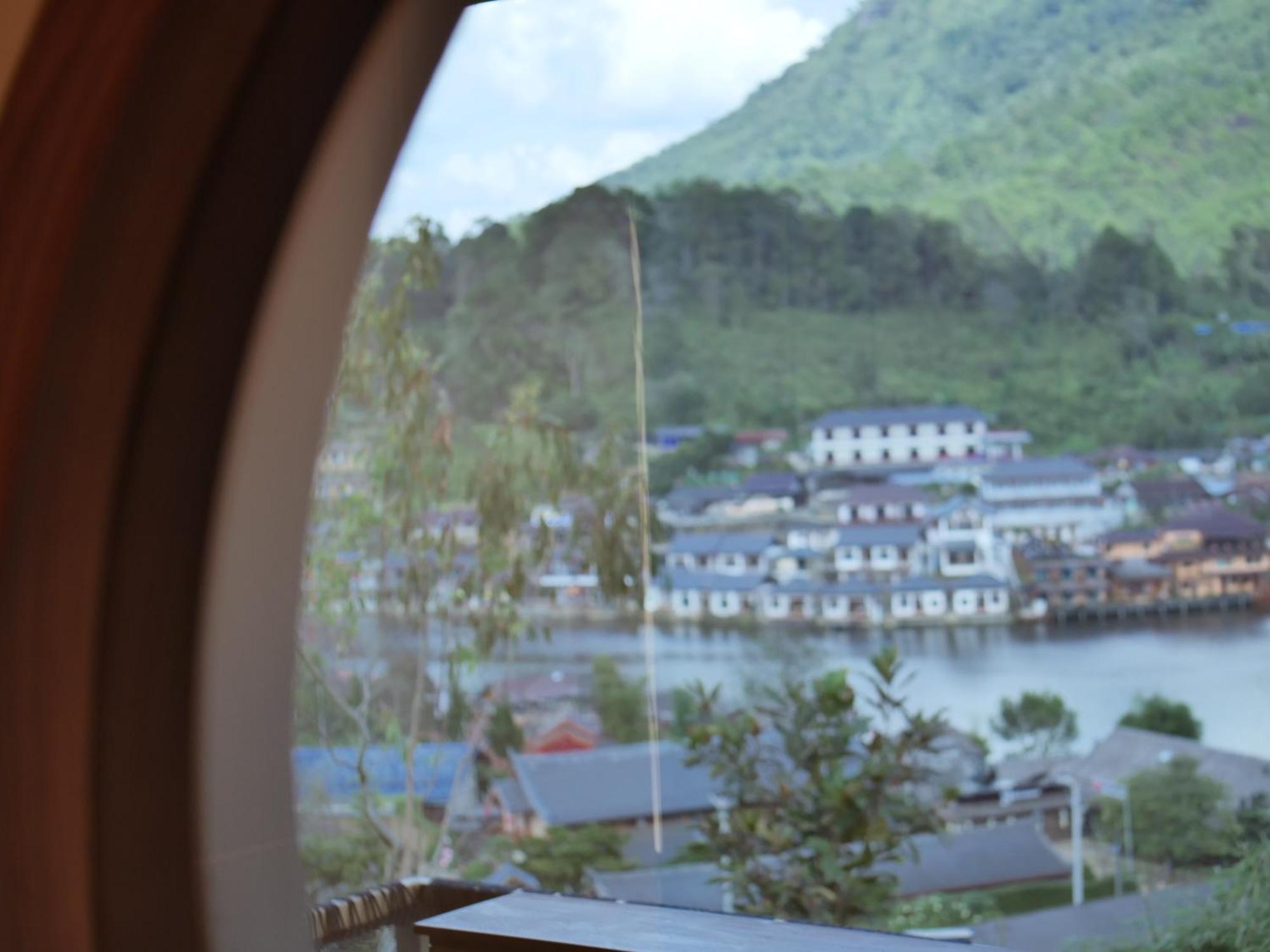 Hedreung Banrakthai Homestay And Camping Ban Rak Thai Exterior photo